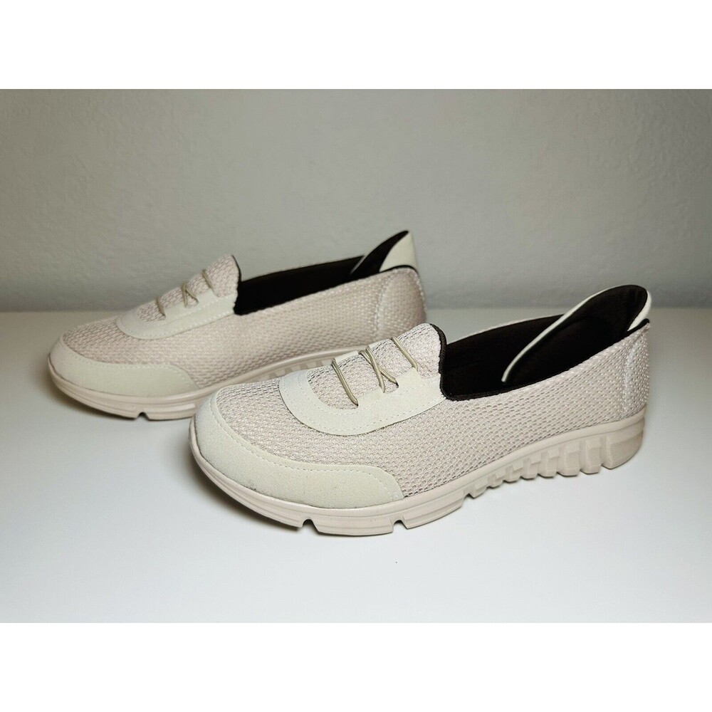 Madam Victoria *NIB* Memory Foam Beige Slip On Comfort‎ Shoes Womens SIZE 7.5